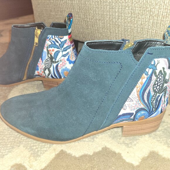 Inkkas Booties - Picture 1 of 4